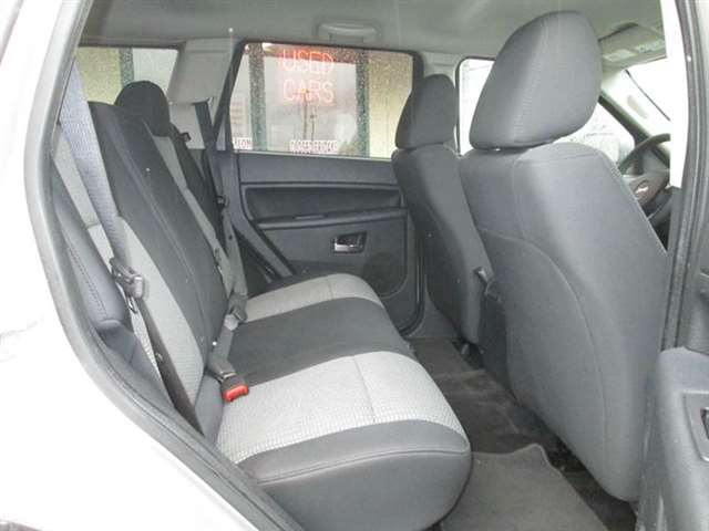 2010 Jeep Grand Cherokee 4x4 Laredo 4dr SUV